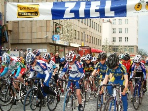 Start zum Prolog in der Geraer Innenstadt (2006)