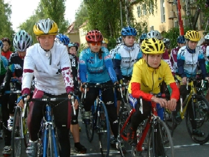 Start zur 2. Etappe der Ostthüringen Tour